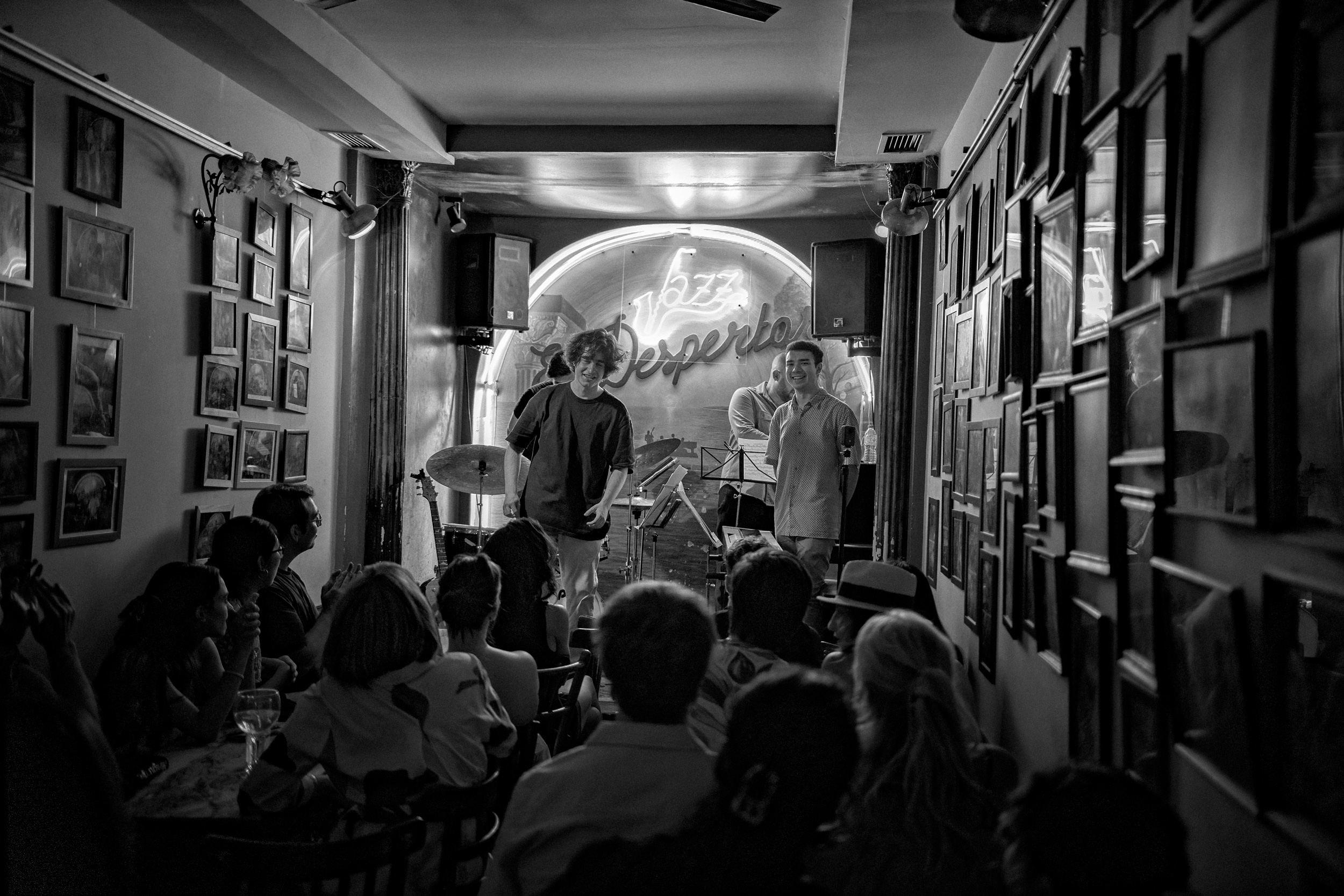 Mario Téllez Quartet — black and white wide shot